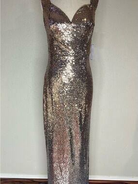 Premier Metallic Sequin Sweetheart Maxi Dress in Bronze
